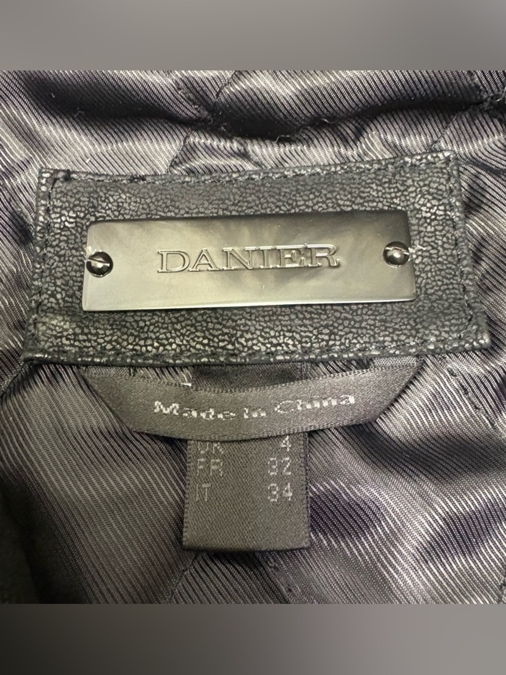 Danier Black Leather Bomber Jacket w/ Faux Fur Hood Y2K Cropped XS 3XS - Picture 4 of 13